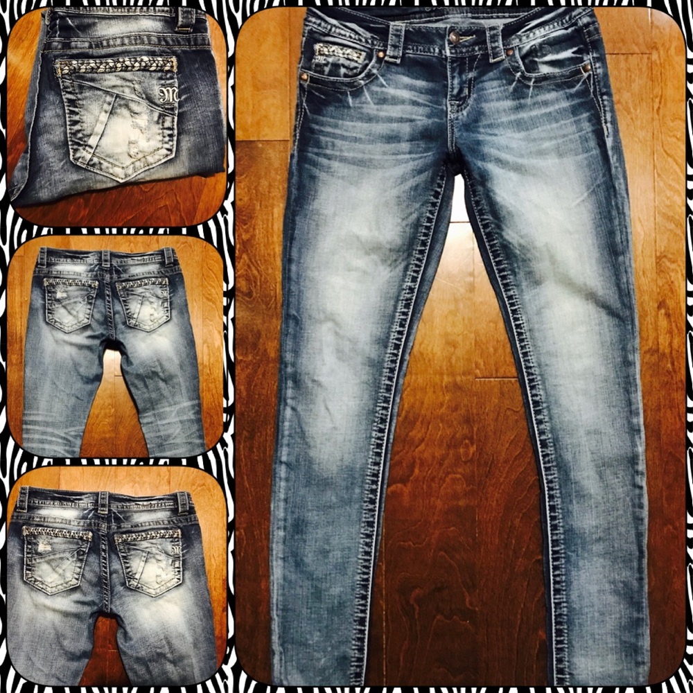 ** Miss Me Sz 27 Skinny Jeans **